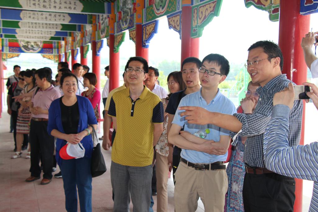 教师进农户，理论下基层——060net永利全体党员教师赴英山县乌云山村学习调研